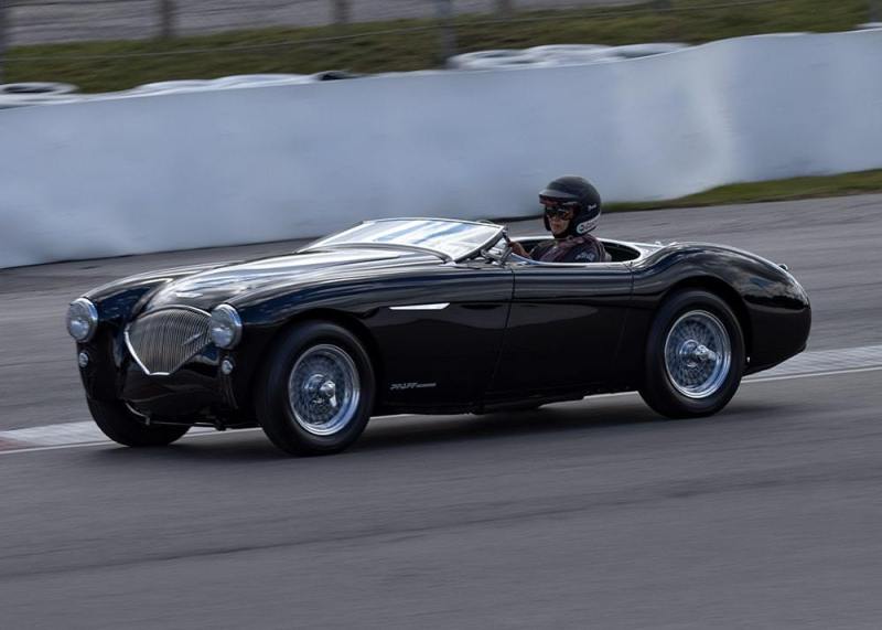 HAGENS-AUSTIN-HEALY_12A7859-WEB-min