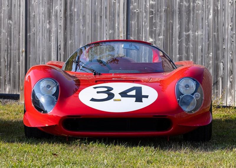 HAGENS-FERRARI_12A1107-WEB-min
