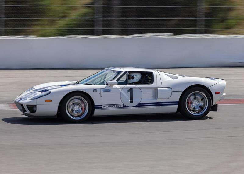 HAGENS-GT40_12A7935-WEB-min