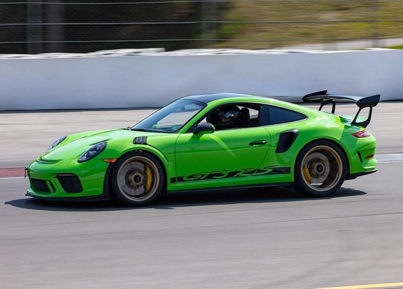 HAGENS-PORSCHE_12A0203-WEB-min