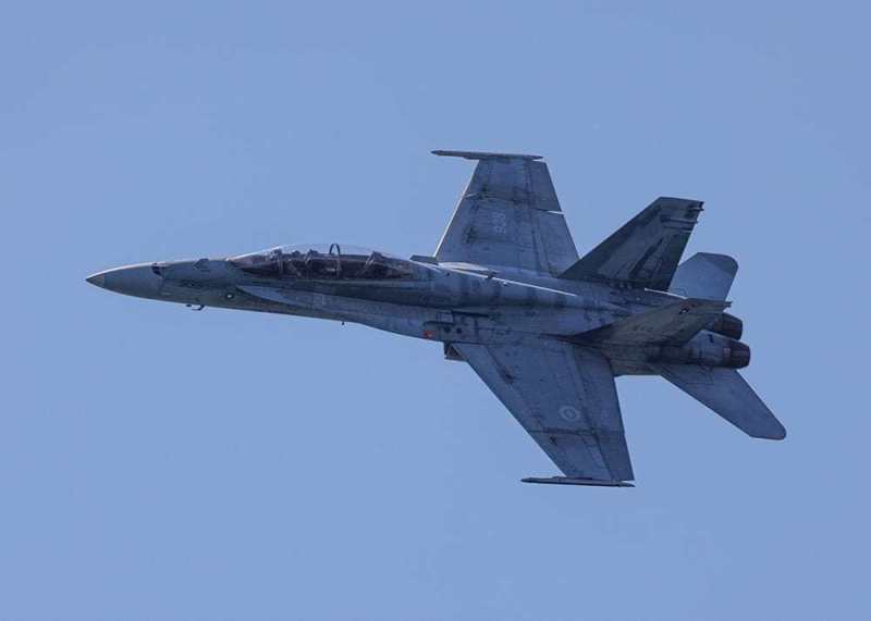 12A4561 CF18