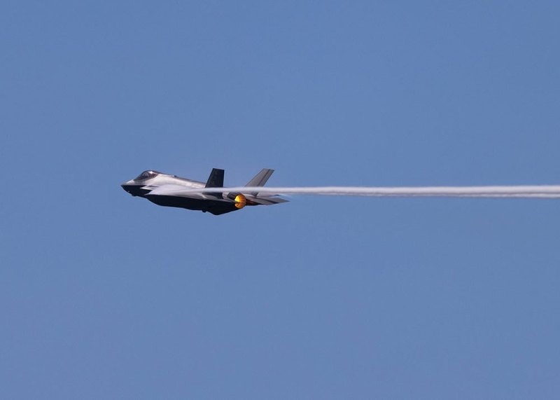 12A5383 F35