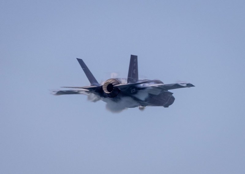 12A5622 F35